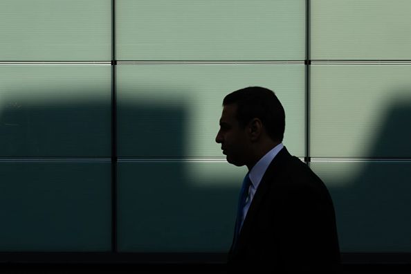 泛?？毓?，挺住!