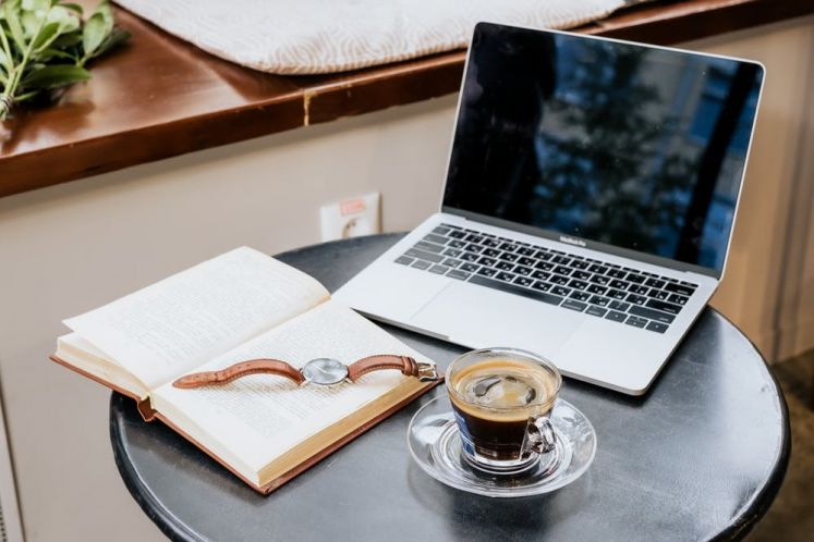 房貸負增長后金融委等行會緊急釋放穩地產預期之影響如何？